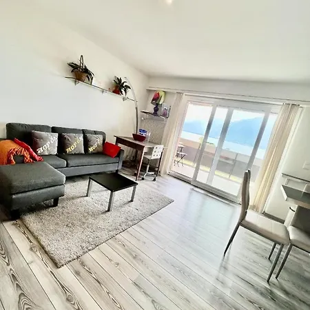 With View | 102 * Montreux