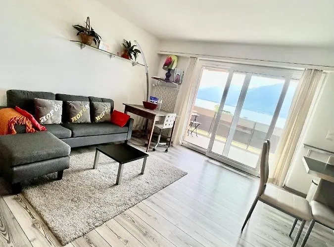 With View | 102 * Montreux